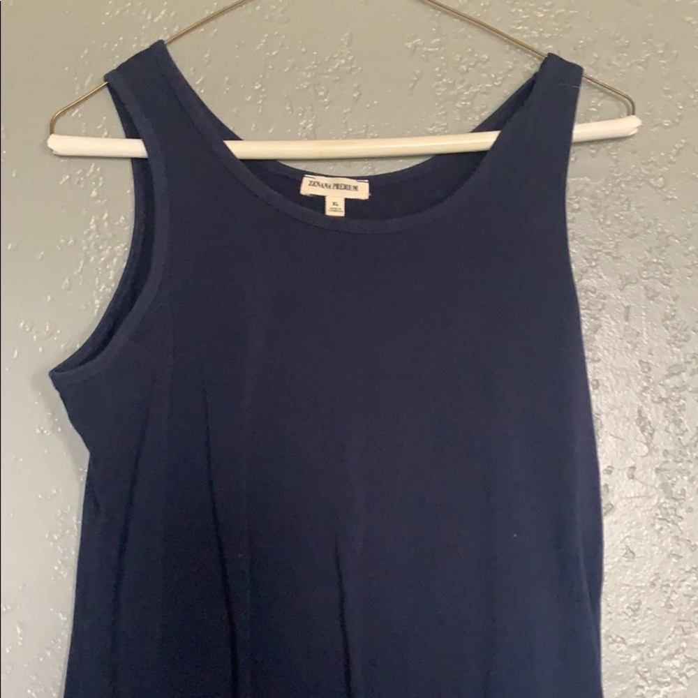 Dress - Picture 2 of 3